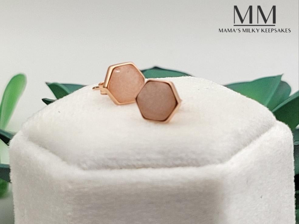 Breastmilk hexagon earrings
Cremation hexagon earrings Keepsake hexagon earrings
Sterling Silver hexagon earrings
Hair hexagon earrings, Ash hexagon earrings , Umbilical Cord hexagon earrings
BreastmilkJewelry hexagon earrings