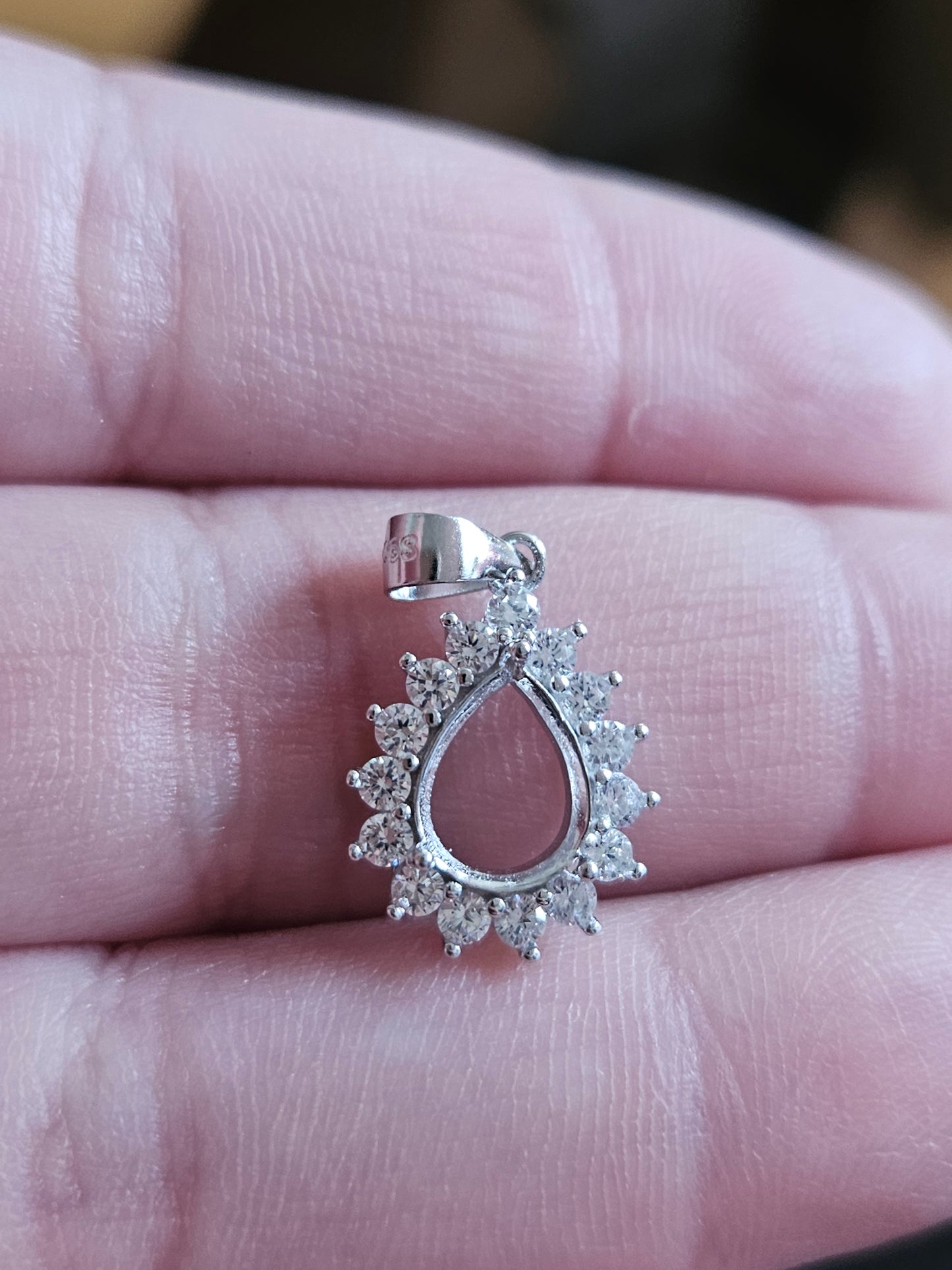 Overstock 925 Pendant