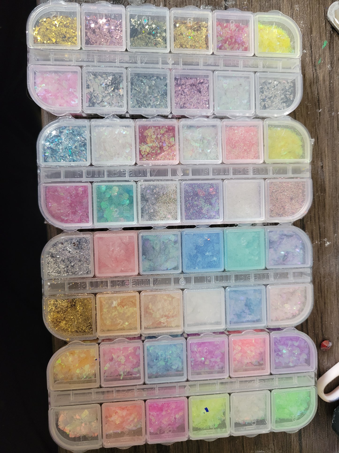 Inclusions (Color, Hair, Glitter,)