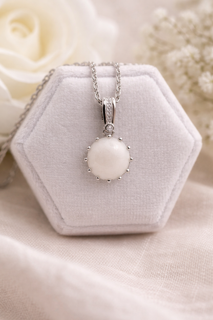 Charming Round Necklace