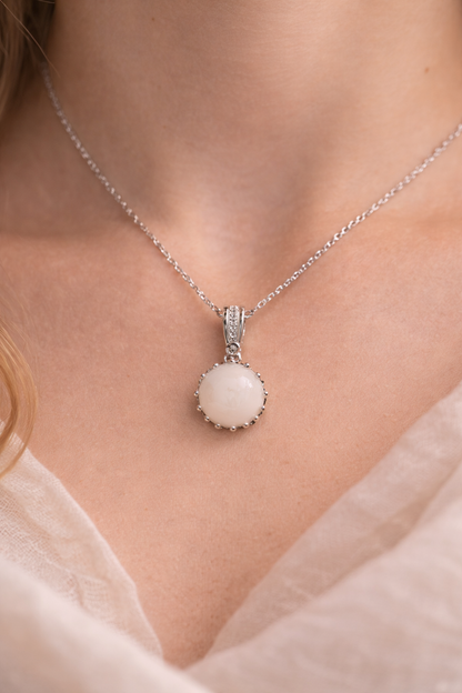 Charming Round Necklace