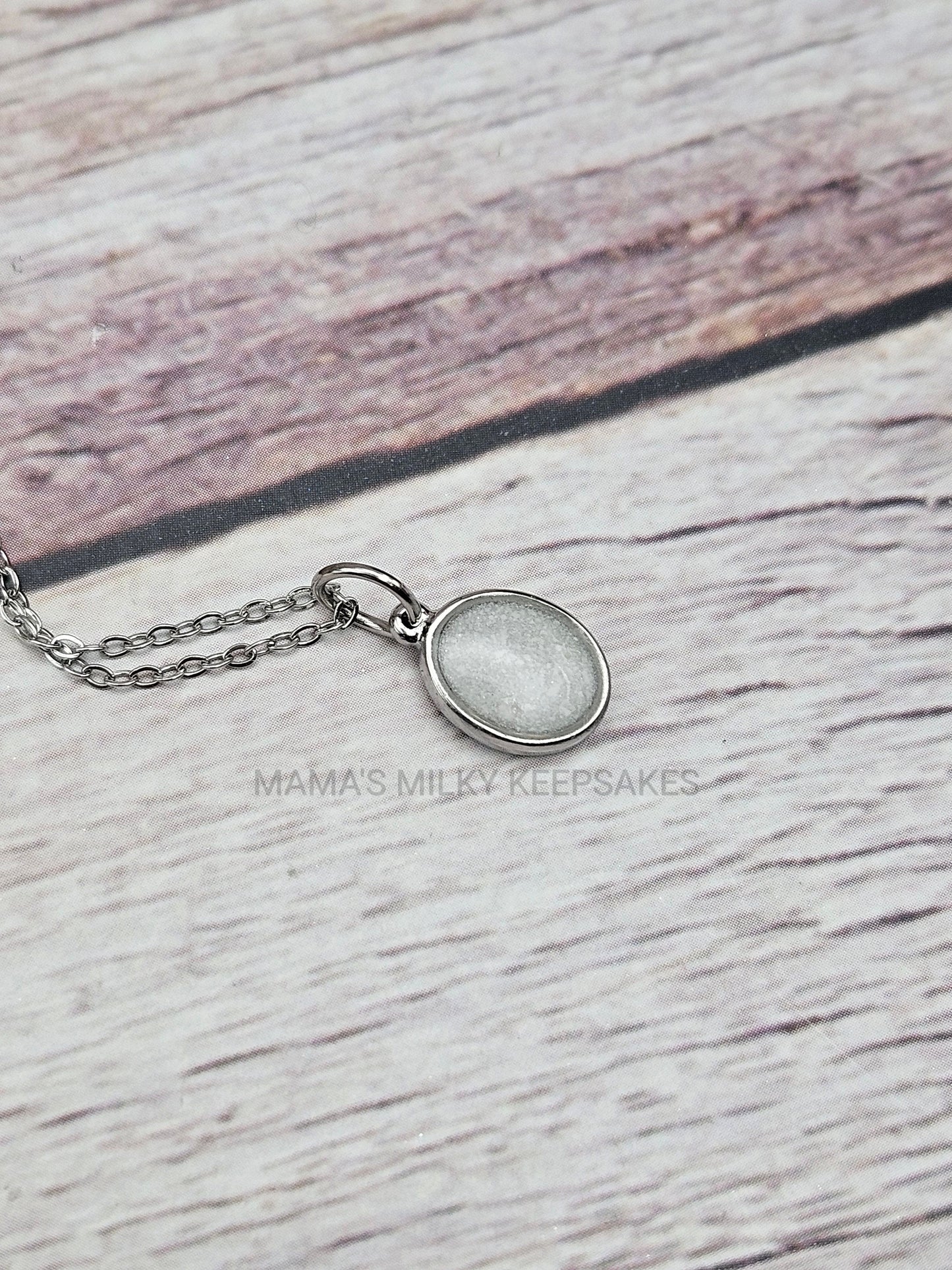 Dainty Oval Pendant